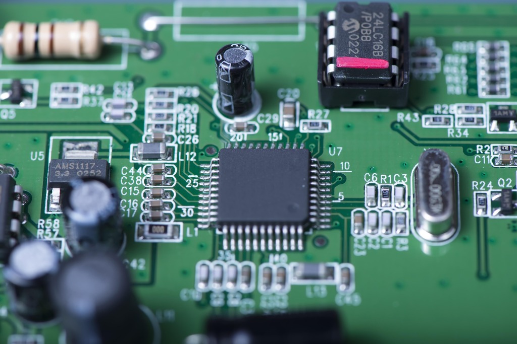 Hardware y Electrónica